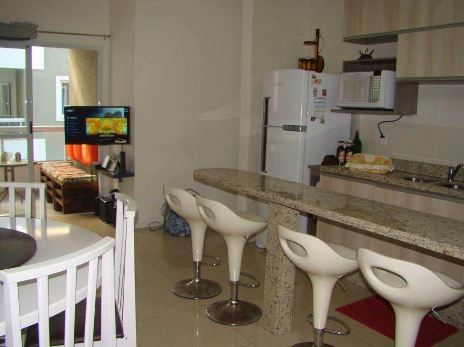 Ferienwohnung Deixe A Energia Fluir E Contaminar Suas Ferias. Florianópolis Exterior foto